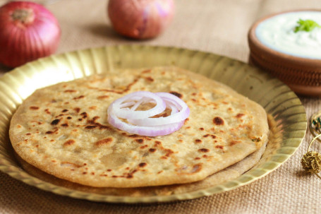 Aloo Pyaj Parantha (2 Pcs) Curd Aachar