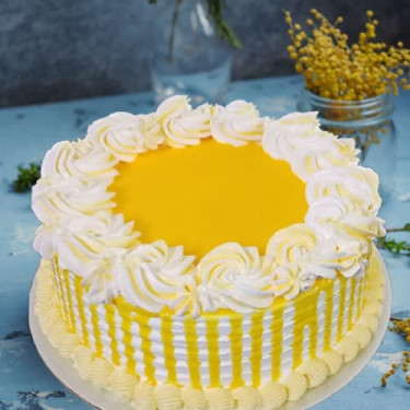 Juicy Pineapple Cake 500Gm