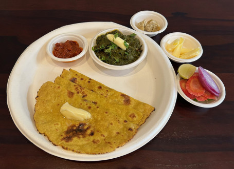 Sarso Ka Saag Makki Di Roti Combo