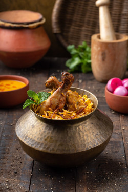 Dum Chicken Biryani(2 Pcs 800 Gms)