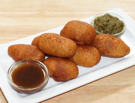 Aloo Bread Rolls (4 Pcs)