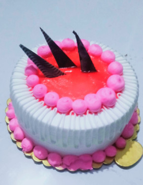 Eggless Strawberry Cake (500Gms)