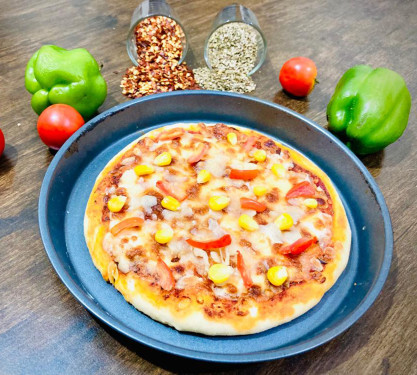 Monkey Tomato And Corn Pizza