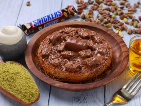 Classic Snickers Kunafa