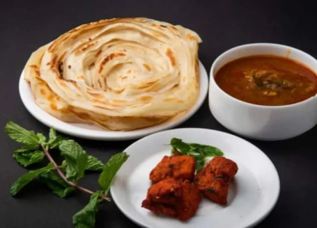 Parotta(3Nos) Chicken Chukka Varuval Chicken Gravy