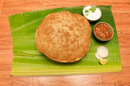 Chole Poori (1Pc)