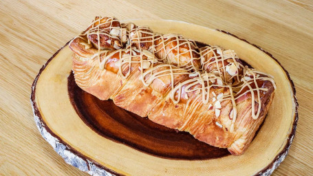 Mocha Pastry Pan Bread