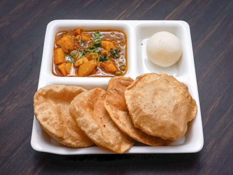 4 Poori Sabji Sweet