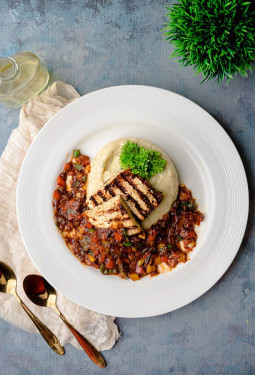 Grill Cottage Cheese Paperonata And Mash Potato