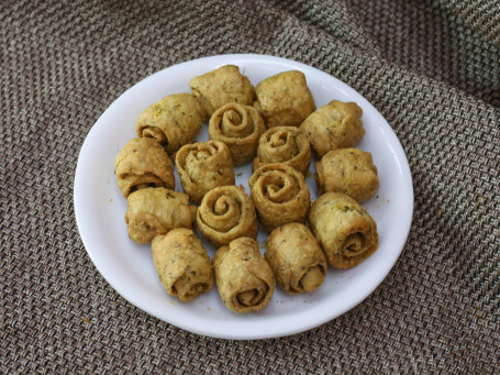 Methi Roll