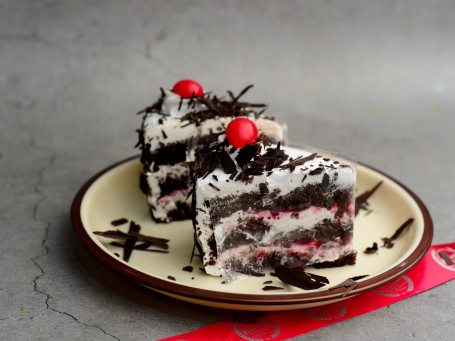 Black Forest Pastry Pack Of 4