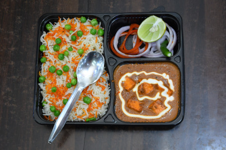 Paneer Butter Masala Matar Pulav With Salad