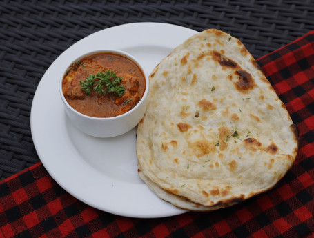 Egg Curry Plain Naan (2Pcs)