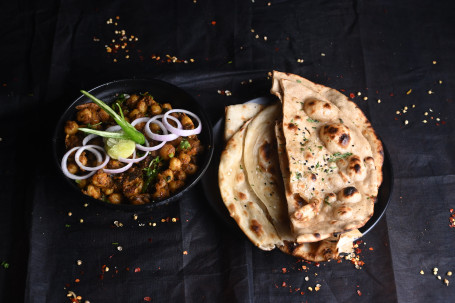 Chole- Matar Kulcha Platter