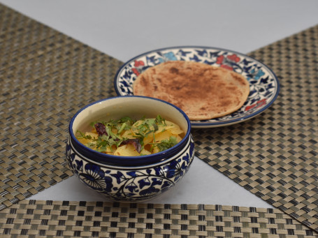 Aloo Katli Served With Roghani Tikiya