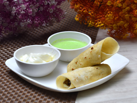 Chicken Shawarma Roll Serve With Mint Chutney)