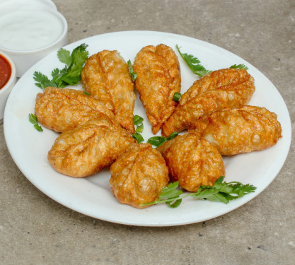 Chicken Cheesy Fried Momo