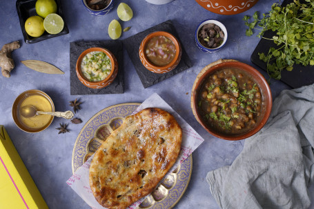 Garlic Kulcha-Aata