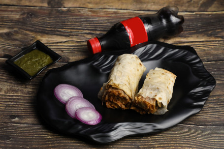 Veg Jagga Daaku Roll With Cold Drink(300Ml)