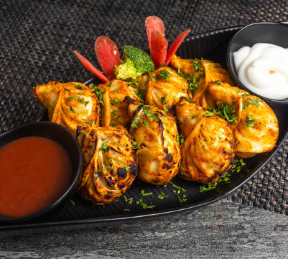 Veg Fried Momos [12 Pieces]