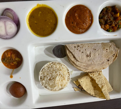 Awasthi Deluxe Thali