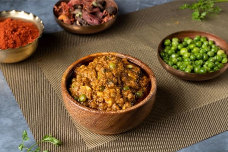 Mutton Keema Masala Egg And Peas