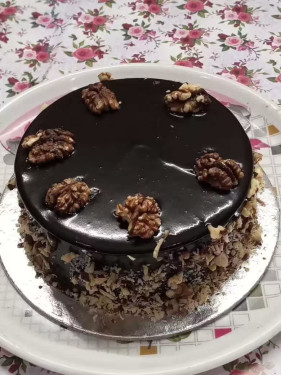 Eggless Chocolate Walnut Cake