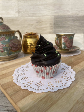 Chocolate Cupcake (With Frosting)