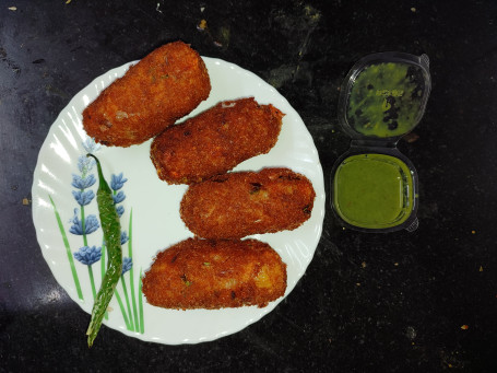 4 Veg Cutlet With Green Chutney