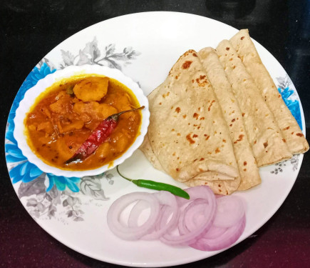 4 Roti With Aloo Gravy Sabzi