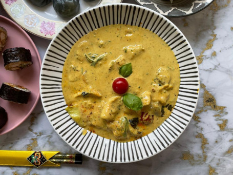 Oishi's Signature Yellow Thai Curry