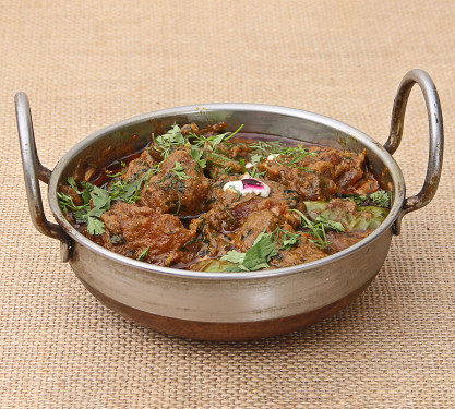 Kadai Chicken (4-5 Pcs)