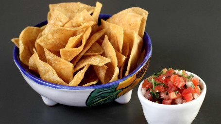 Lulu’s Housemade Chips Salsa Fresca