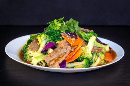 Stir Fried Broccoli And Beef