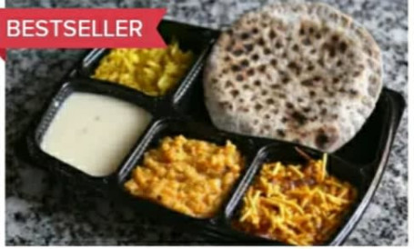 Kathiyawdi Packed Lunch (Serves 1)