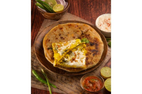 Cheese Garlic Paratha (Large 300Gms)