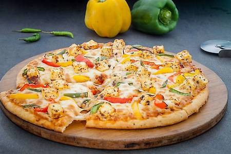 Peppy Paneer Pizza (Chefs Special) (Regular)