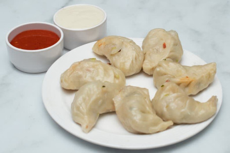 Chicken Cheese Momos Steamed (6 Pcs)