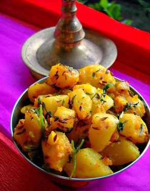 Aaloo Jeera With 8 Tawa Butter Roti