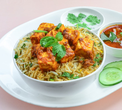 Paneer Makhani Dum Biriyani