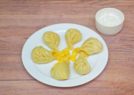 Corn Steamed Momos [6 Pieces]