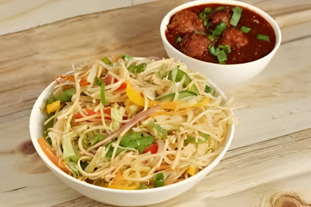 Veg Chowmein With Chilly Chicken Gravy