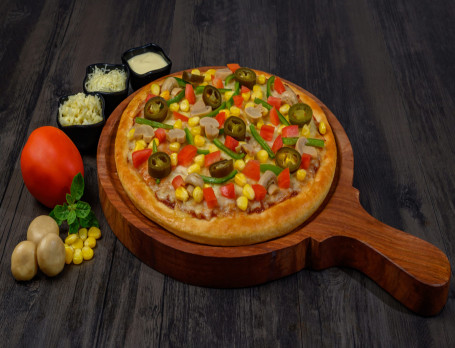 7 Personal Chicken Carnival Pizza