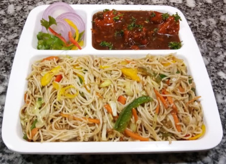 Noodle Chilli Combo (Chicken/Pork/Paneer)