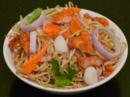 Chicken Hakka Chow Mein Noodles