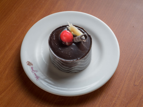 Chocolate Mousse Cake (1 Pc)