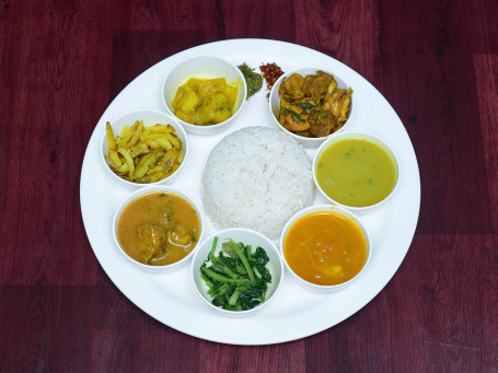 Bodo Chicken Thali