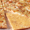 Deluxe Käse-Pizza Mit Knusprigem Parmesan
