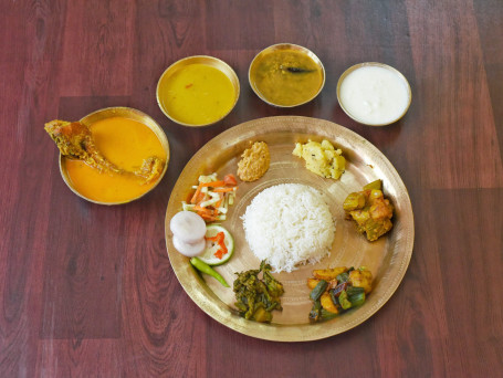 Assamese Thali With Bhokuwa Fish Curry