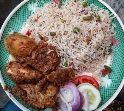 Veg Tawa Pulao Choice Of Chicken Or Paneer